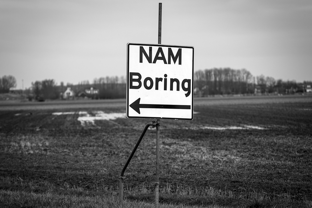 Aanwijsbord Nam boring, in de omgeving van Zoutkamp, provincie Groningen